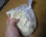 ポリ袋で簡単パン（レンジ発酵）作り方4写真
