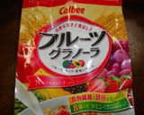 ヨーグルト＆バナナ＆フルーツクラノーラ作り方1写真