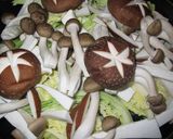 豚肉 野菜 茸のキム味噌煮込み作り方7写真