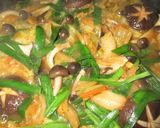 豚肉 野菜 茸のキム味噌煮込み作り方13写真