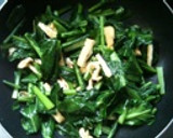 簡単♬ ☆小松菜と油揚げの炒め物☆作り方2写真