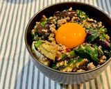 簡単うま辛 豚こまとなすのスタミナ丼作り方6写真