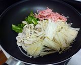 簡単　豚挽きエノキのコチジャン炒め作り方4写真
