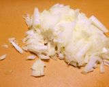 鮭フレーク入りトマトソースのパスタ作り方1写真