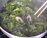 香りを味わう♪♪春菊とわかめの煮びたし作り方4写真