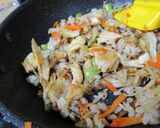 簡単★繊維たっぷり炒めピラフ作り方3写真