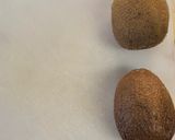 裏技！？毛羽立キウイ🥝でまな板を汚さない作り方4写真