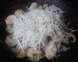 MY定番つまみ：鶏胸肉炒め作り方3写真