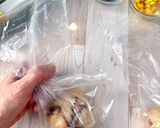 ふりふりおにぎり『とりめし・塩昆布・コーン』作り方7写真