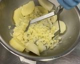 もっちり食感💛バター醤油いももち作り方2写真