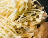 鶏肉とエノキのオイスターソース炒め作り方2写真