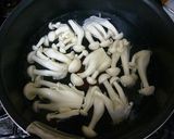 しめじと卵の簡単しょうがスープ作り方2写真