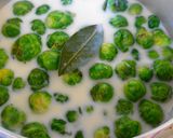 優しい味♬芽キャベツのクリーム煮作り方3写真