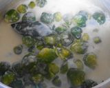優しい味♬芽キャベツのクリーム煮作り方4写真