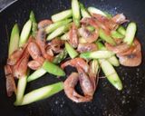 パスタ:甘えびとアスパラ和え作り方3写真