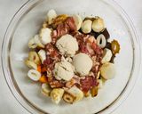ワンボールレンジ、豚肉と竹輪の里芋煮！作り方3写真