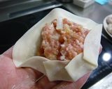 蓮根サクサク餃子の皮でじゅわっと肉饅頭♪作り方3写真