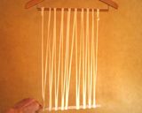 ハンガーを活かして作る手延べうどん作り方13写真