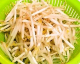 ごま油と胡麻で☆ニラともやしの塩焼きそば作り方2写真