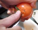 男子めし簡単！トマトのヘタを上手に取る作り方4写真