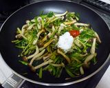 簡単　せりと生姜の豆板甘辛炒め作り方5写真