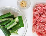簡単♪豚こまときゅうりのごま味噌炒め作り方1写真