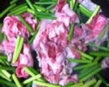 ご飯が進む‼ニンニクの芽と豚肉の炒め物作り方4写真