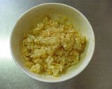余った玉子ご飯で　半生玉子塩昆布おにぎり作り方1写真