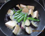 揚げ茄子と豚肉の醬油甘酢絡め作り方6写真