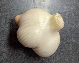 春が旬！スタミナ満点♡にんにく丸ごと揚げ作り方1写真