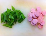 絹さやと魚肉ソーセージのオープンオムレツ作り方1写真