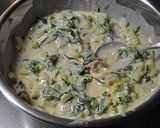 カリフラワーの葉でお好み焼き作り方1写真