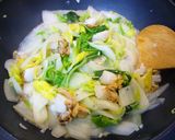 白菜とベビーホタテの蒸し炒め☆作り方5写真