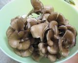 豚だんごとまいたけとアスパラの味噌バター作り方2写真