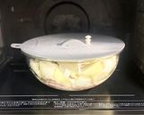 ワンボールレンジ、白ワインの鶏肉じゃが！作り方3写真