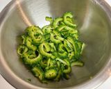 ツナとゴーヤのさっぱり梅マヨあえ作り方1写真