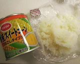 小さなお鍋で簡単!!★コーンスープがゆ作り方1写真