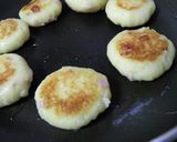 じゃがいも餅。甘辛たれ付き作り方3写真