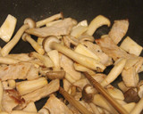 ネギ塩レモンダレで豚肉ときのこ炒め作り方3写真