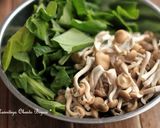 鶏むねと小松菜のこってり味噌マヨ炒め♪作り方2写真