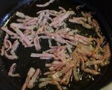 チーズ＆トマト＆パンチェッタソースパスタ作り方1写真