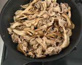 ☆簡単☆豚こま肉と舞茸のキムチ炒め作り方2写真