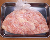 鶏せせりとネギの✨和風ぽん酢黒胡椒炒め作り方1写真