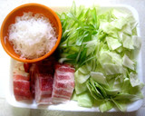 豚肉とキャベツと白滝の炒め物作り方1写真