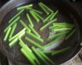 豚肉とニンニクの芽の味噌炒め作り方1写真