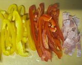 簡単♪パプリカとベーコンの塩きんぴら作り方1写真