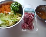 簡単☆にんにく味噌味の肉野菜炒め作り方1写真