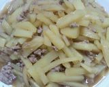 我が家の定番ジャガイモとひき肉の煮物作り方5写真
