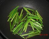 　牛肉とニンニクの芽のオイスター炒め作り方2写真