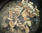 簡単★昼食！冷凍茸のお味噌汁作り方1写真